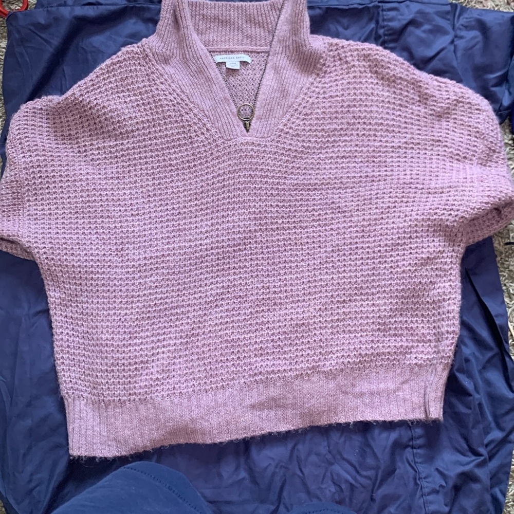 Cropped knitted sweater